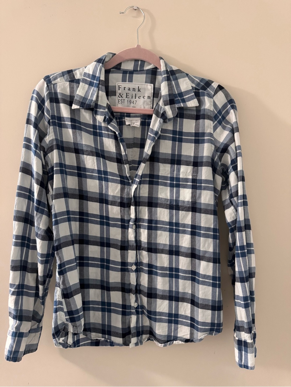 Frank & Eileen Barry Shirt Size M